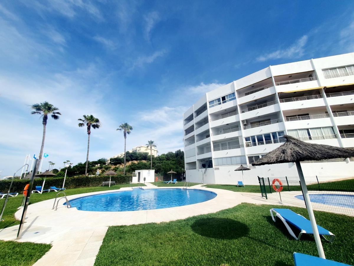 Luna Beach Seafront Marbella Exteriör bild
