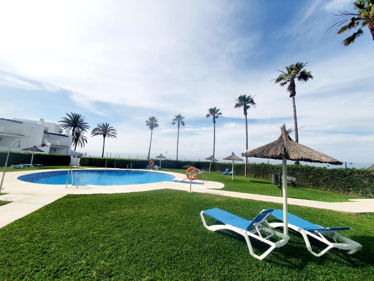 Luna Beach Seafront Marbella Exteriör bild