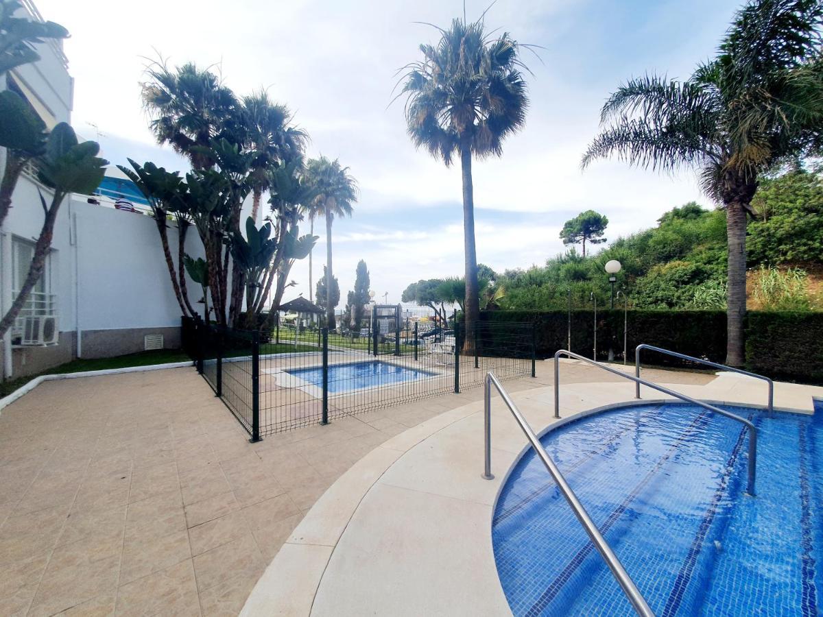 Luna Beach Seafront Marbella Exteriör bild